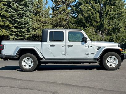 Used 2023 Jeep Gladiator Sport