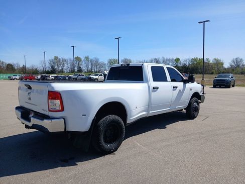 Used 2024 RAM 3500 Tradesman w/ Chrome Appearance Group image 8