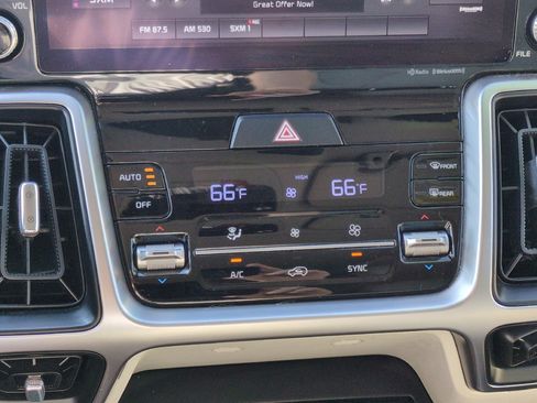 Used 2022 Kia Sorento S w/ Panoramic Sunroof Package FWD image 20