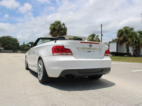 Used 2013 BMW 135i Convertible RWD image 25