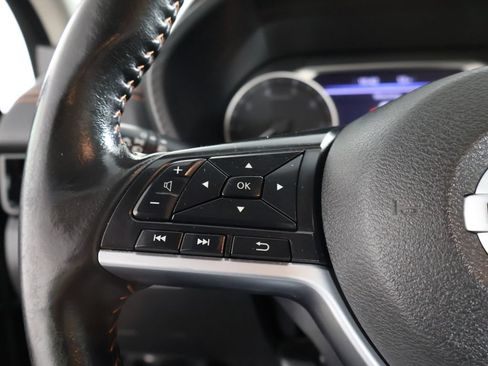 Used 2023 Nissan Sentra SR w/ Trunk Package FWD image 38