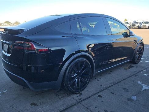 Used 2022 Tesla Model X Plaid image 7