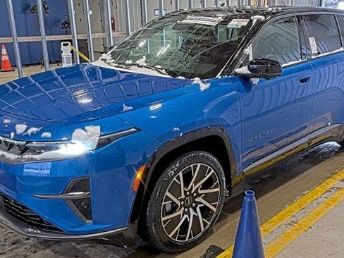 Used 2025 Jeep Wagoneer S Limited image 1