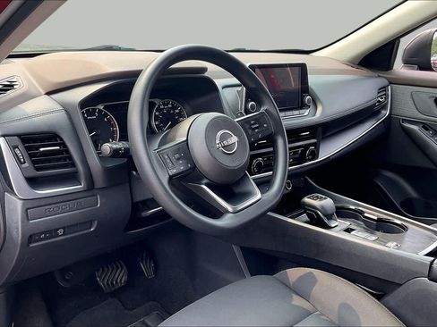 Used 2023 Nissan Rogue S FWD image 15