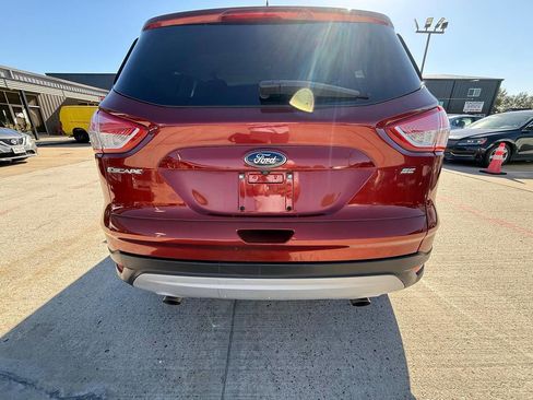 Used 2016 Ford Escape SE image 30