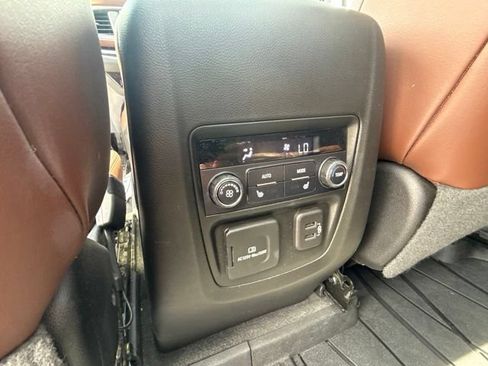 Certified 2019 Buick Enclave Avenir w/ Avenir Technology Package AWD/4WD image 28
