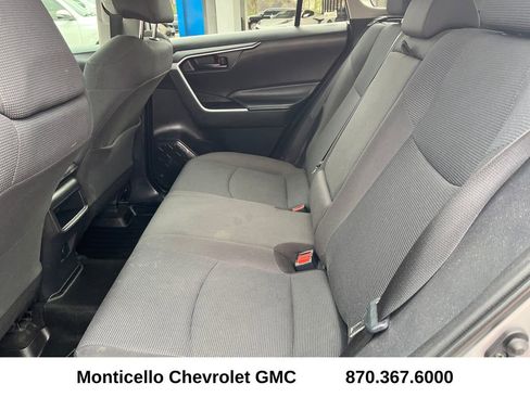 Used 2020 Toyota RAV4 LE image 24