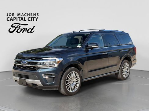 Used 2022 Ford Expedition Limited AWD/4WD image 9