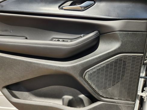 New 2025 Jeep Grand Cherokee Altitude image 15