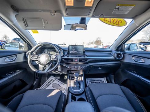 Used 2023 Kia Forte LXS image 13
