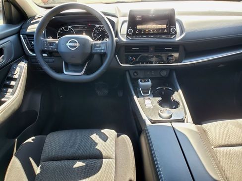 New 2026 Nissan Rogue SV image 25