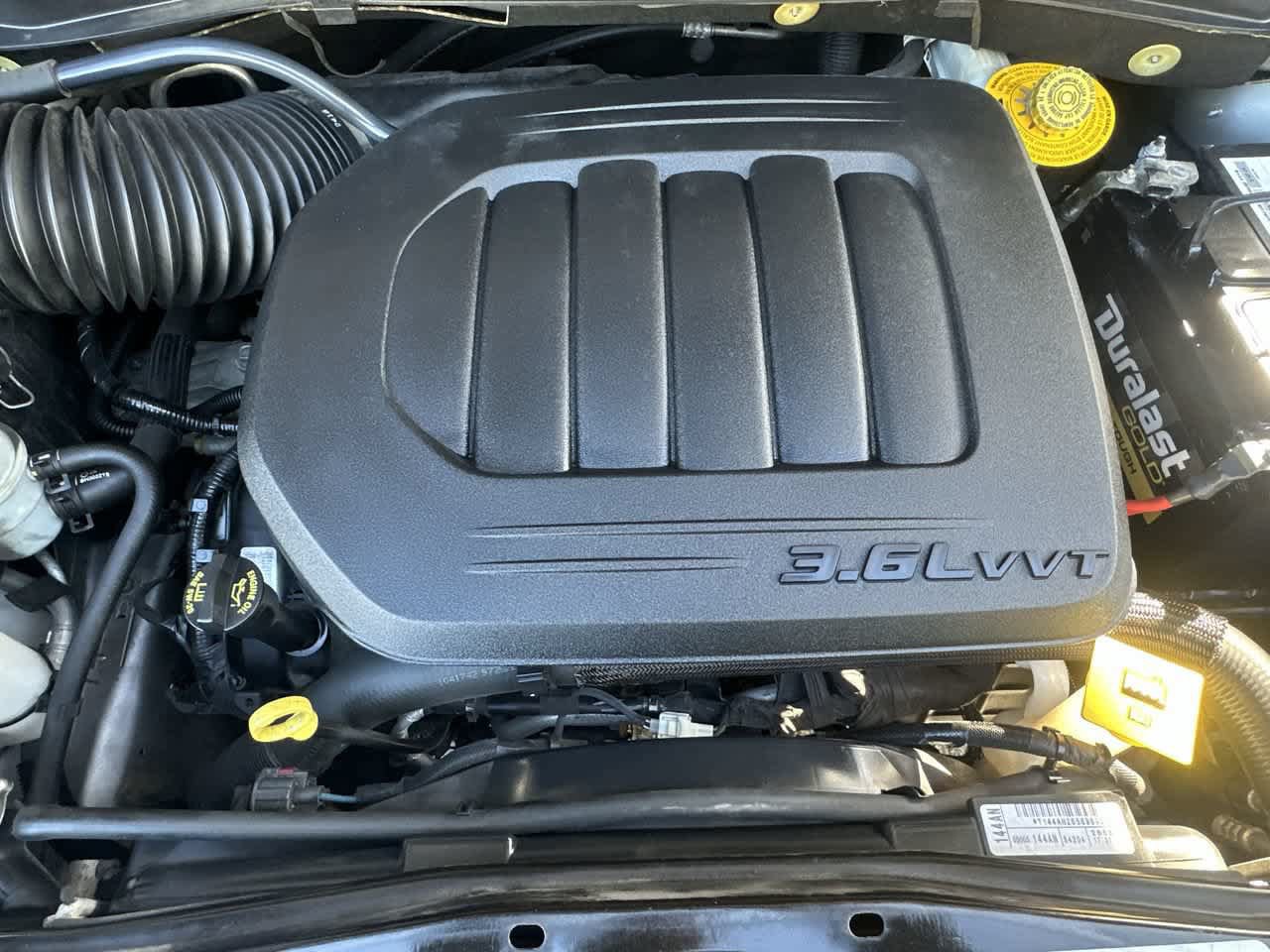 Used 2019 Dodge Grand Caravan SXT FWD image 12