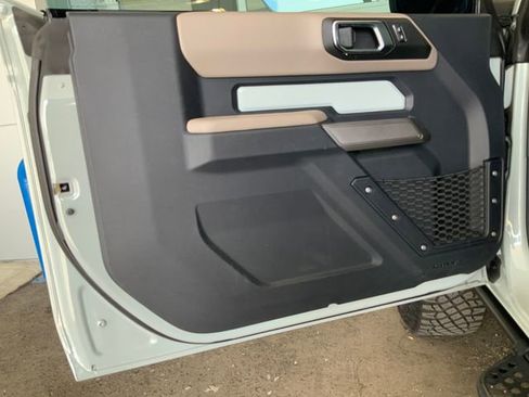 Used 2022 Ford Bronco Wildtrak AWD/4WD image 14