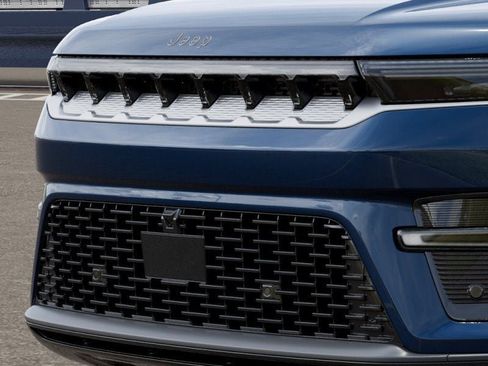 New 2026 Jeep Grand Wagoneer 4WD image 11