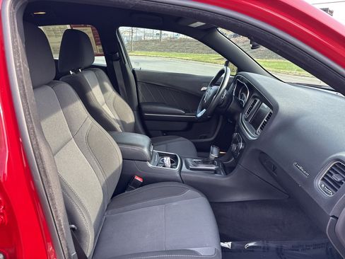 Used 2016 Dodge Charger R/T w/ Navigation & Travel Group image 23