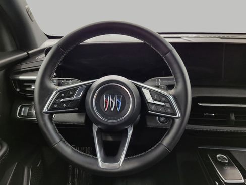 Certified 2025 Buick Enclave Preferred image 5