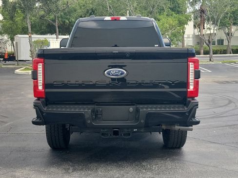 Used 2024 Ford F350 XLT w/ XLT Premium Package AWD/4WD image 9