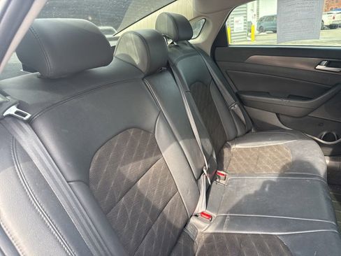 Used 2017 Hyundai Sonata Sport w/ Value Edition Package 02 image 8
