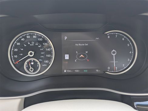 Used 2026 Genesis G70 2.5T Prestige image 18