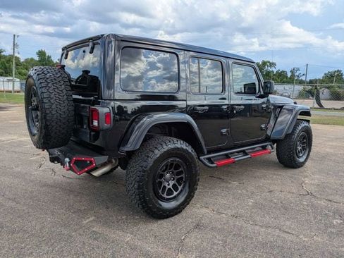 Used 2023 Jeep Wrangler Unlimited Rubicon w/ Xtreme 35 Tire Package AWD/4WD image 4