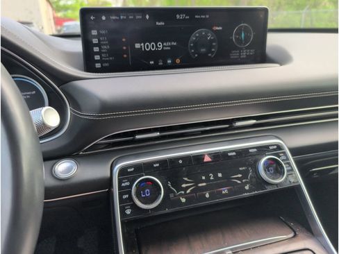 Used 2024 Genesis GV80 2.5T image 13