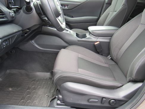 Used 2022 Subaru Outback Premium AWD/4WD image 11