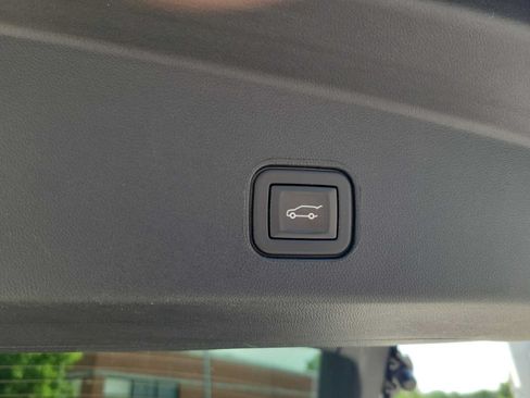 Used 2024 Cadillac Lyriq Sport RWD image 5