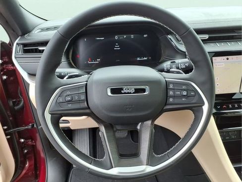 New 2026 Jeep Grand Cherokee Limited AWD/4WD image 19