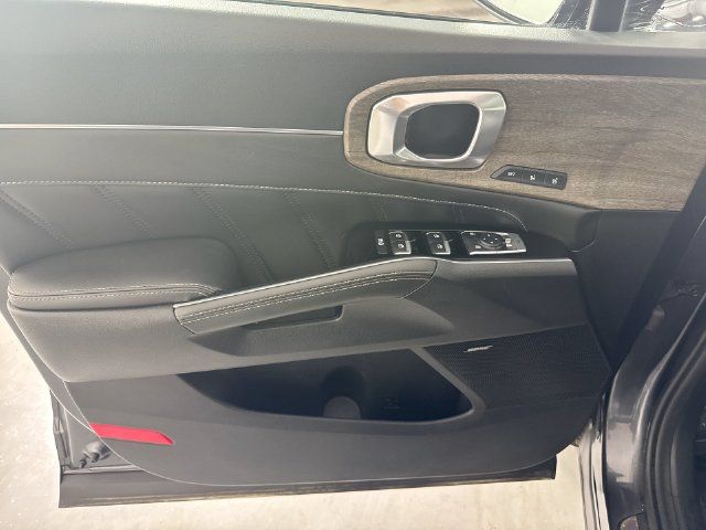 Used 2022 Kia Sorento SX Prestige AWD/4WD image 20