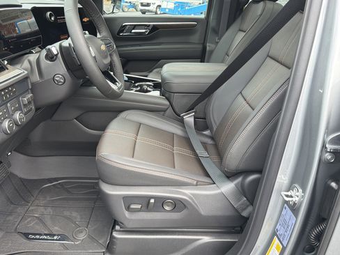 New 2026 Chevrolet Tahoe High Country w/ Sun And Tow Package AWD/4WD image 9