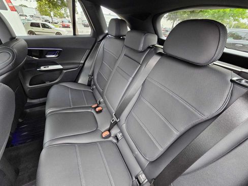 Used 2026 Mercedes-Benz GLC 300 4MATIC image 17
