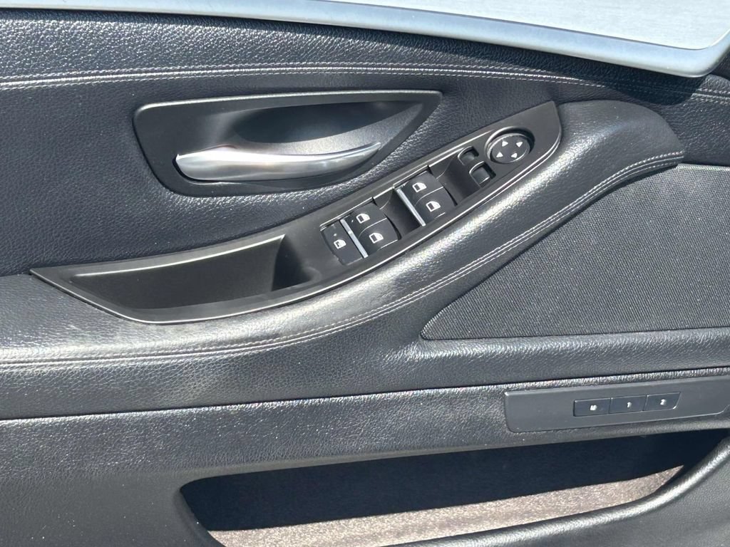 Used 2013 BMW 535i Sedan RWD image 19