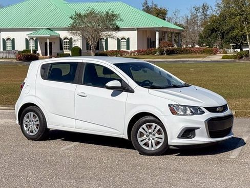 Used 2020 Chevrolet Sonic LT image 1