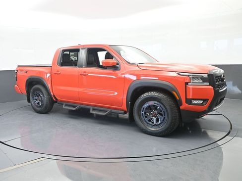 Used 2025 Nissan Frontier Pro-X w/ Pro Premium Package image 8