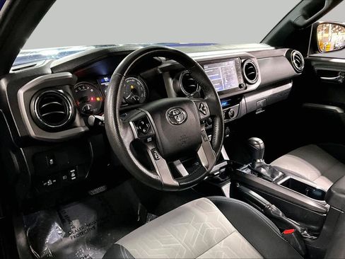 Used 2023 Toyota Tacoma TRD Off-Road AWD/4WD image 18