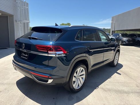 Used 2022 Volkswagen Atlas Cross Sport SE FWD image 6