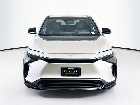 Used 2023 Toyota bZ4X XLE image 2