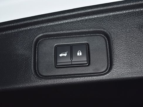 New 2026 Nissan Pathfinder SV image 28