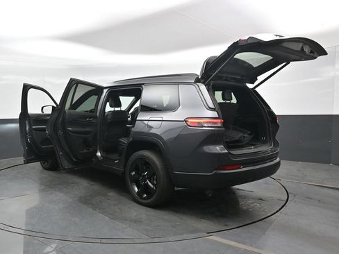 Used 2023 Jeep Grand Cherokee L Laredo AWD/4WD image 50