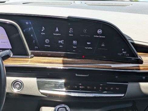 Used 2024 Cadillac Escalade ESV Premium Luxury AWD/4WD image 17