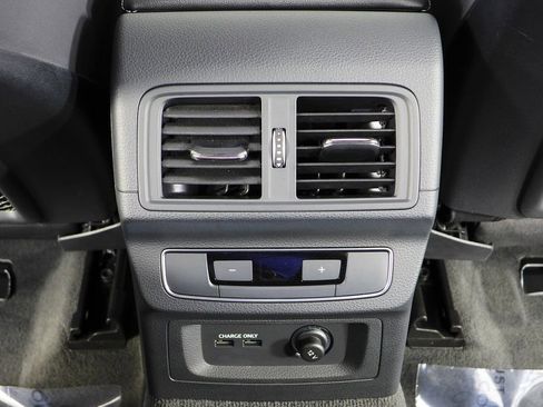 Used 2023 Audi Q5 2.0T Premium w/ Convenience Package image 24