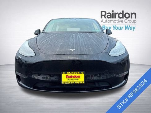 Used 2024 Tesla Model Y Long Range AWD/4WD image 2