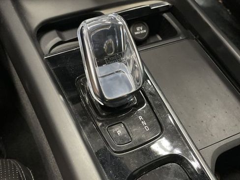 Used 2022 Volvo XC60 T8 Inscription w/ Advanced Package image 22