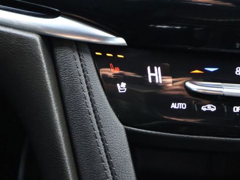 Used 2023 Cadillac XT6 Sport w/ Platinum Package image 37