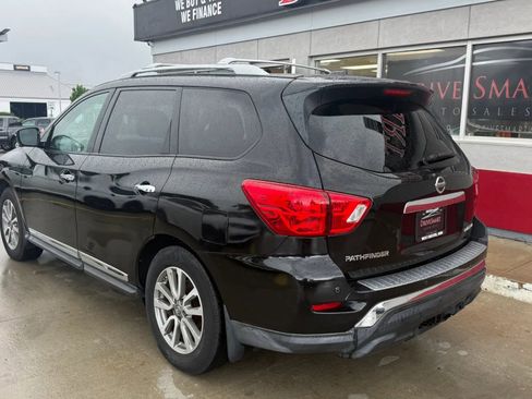 Used 2018 Nissan Pathfinder Platinum w/ Cargo Package FWD image 4