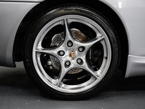 Used 2004 Porsche 911 Carrera RWD image 50