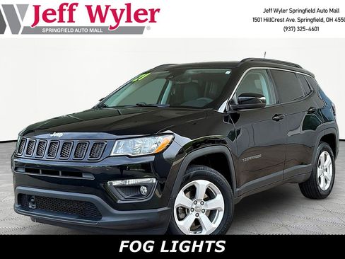 Used 2021 Jeep Compass Latitude w/ Sun and Sound Group AWD/4WD image 1