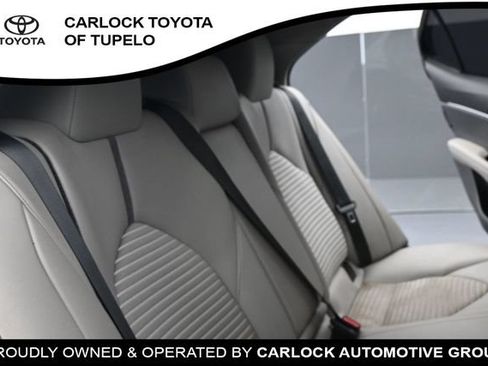 Used 2022 Toyota Camry SE FWD image 37