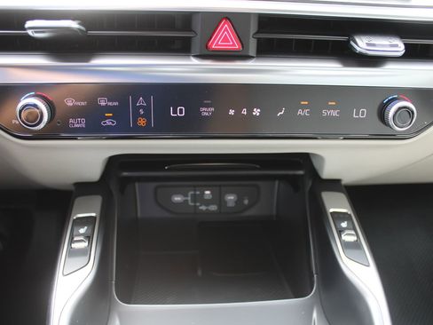 New 2026 Kia Sorento EX FWD image 45