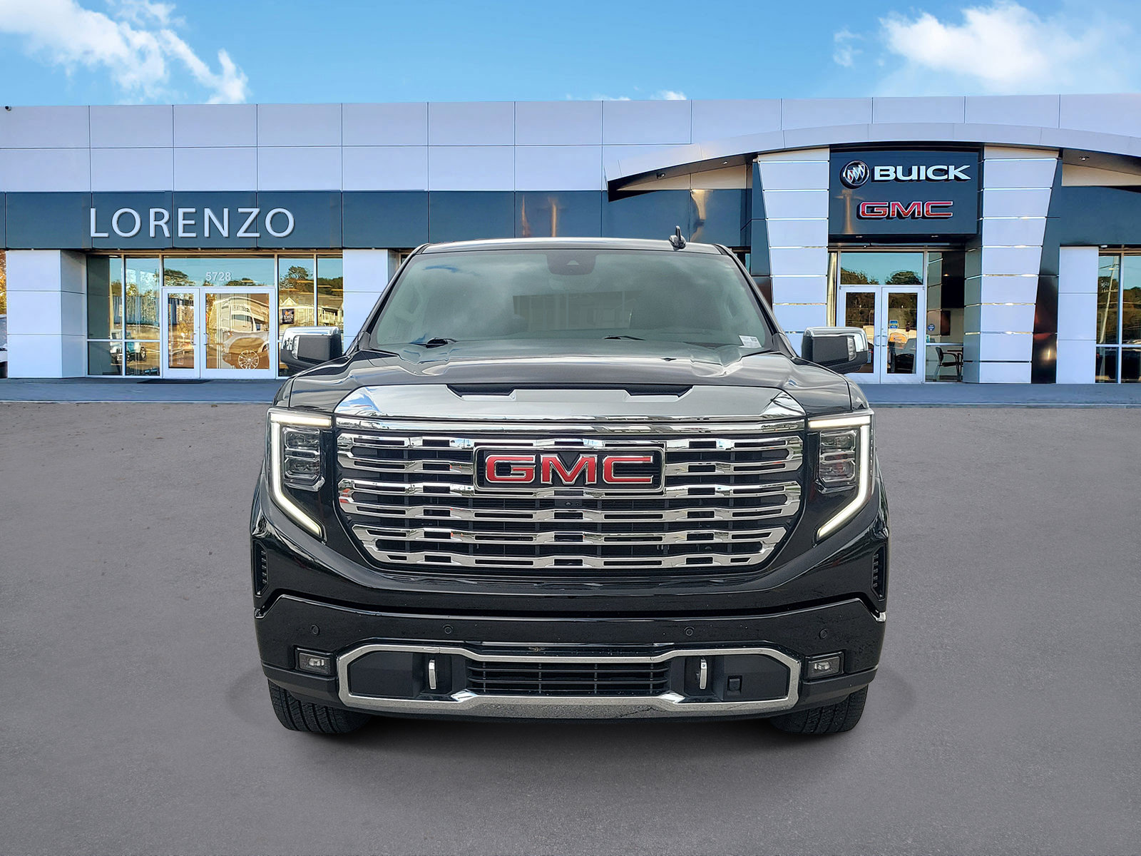 Used 2024 GMC Sierra 1500 Denali AWD/4WD image 2